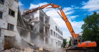 Промышленный демонтаж зданий Чусовой, цена от 3019 руб.