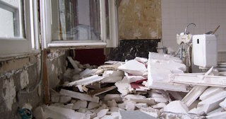 Демонтаж хрущевки в чусовом - удаление старых полов и стен по выгодной цене от 1801 рублей.