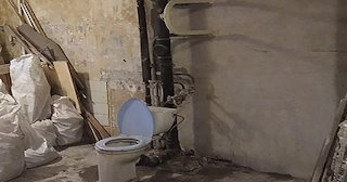 Демонтаж сантехкабины в панельном доме - цена от 1060 рублей | Сварной-Чсв